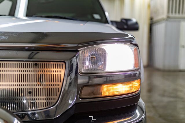 2003 GMC Sierra 3500 4x4 Crew Cab SLT Dually Deck Leather Red Deer AB