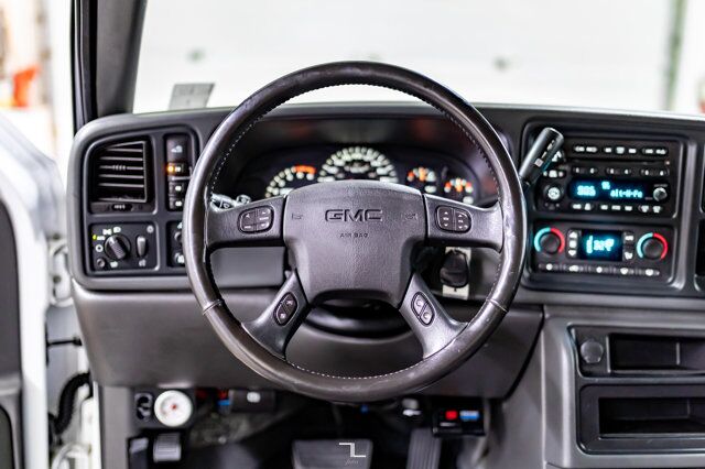 2003 GMC Sierra 3500 4x4 Crew Cab SLT Dually Deck Leather Red Deer AB