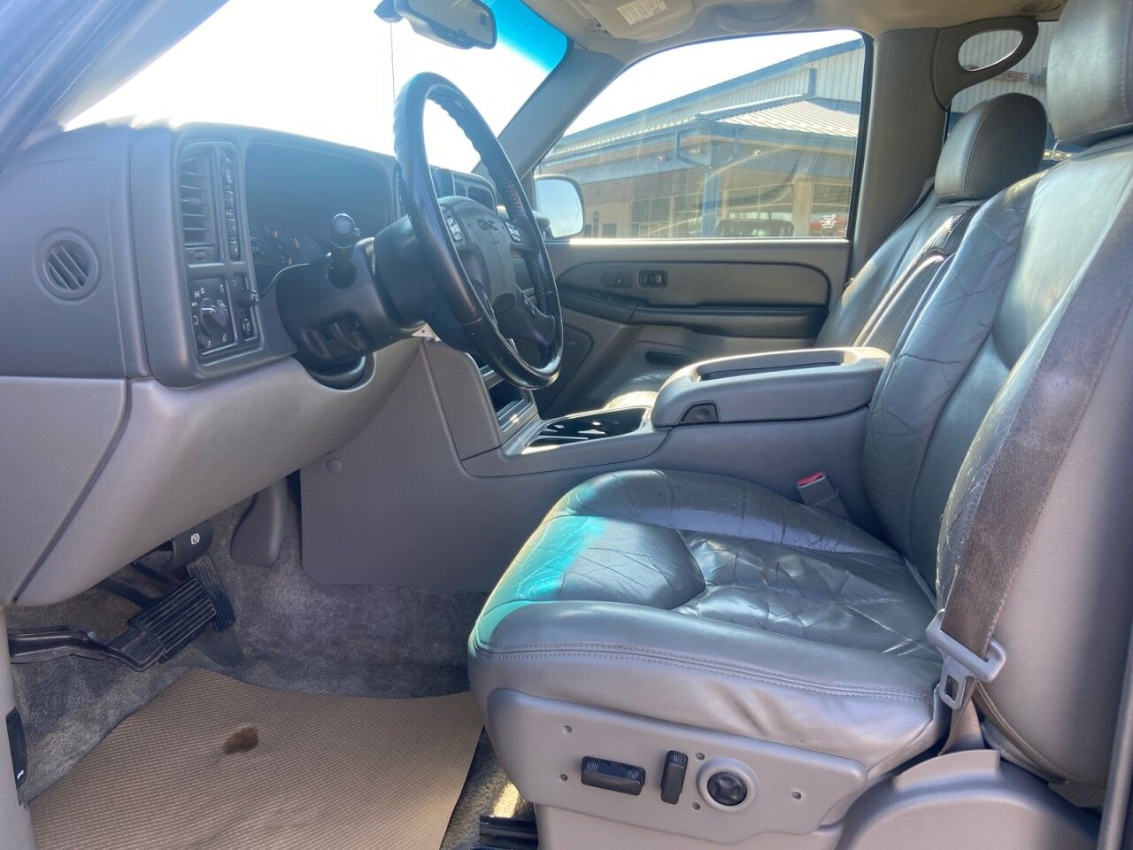 2003 GMC YUKON SLT High Level AB
