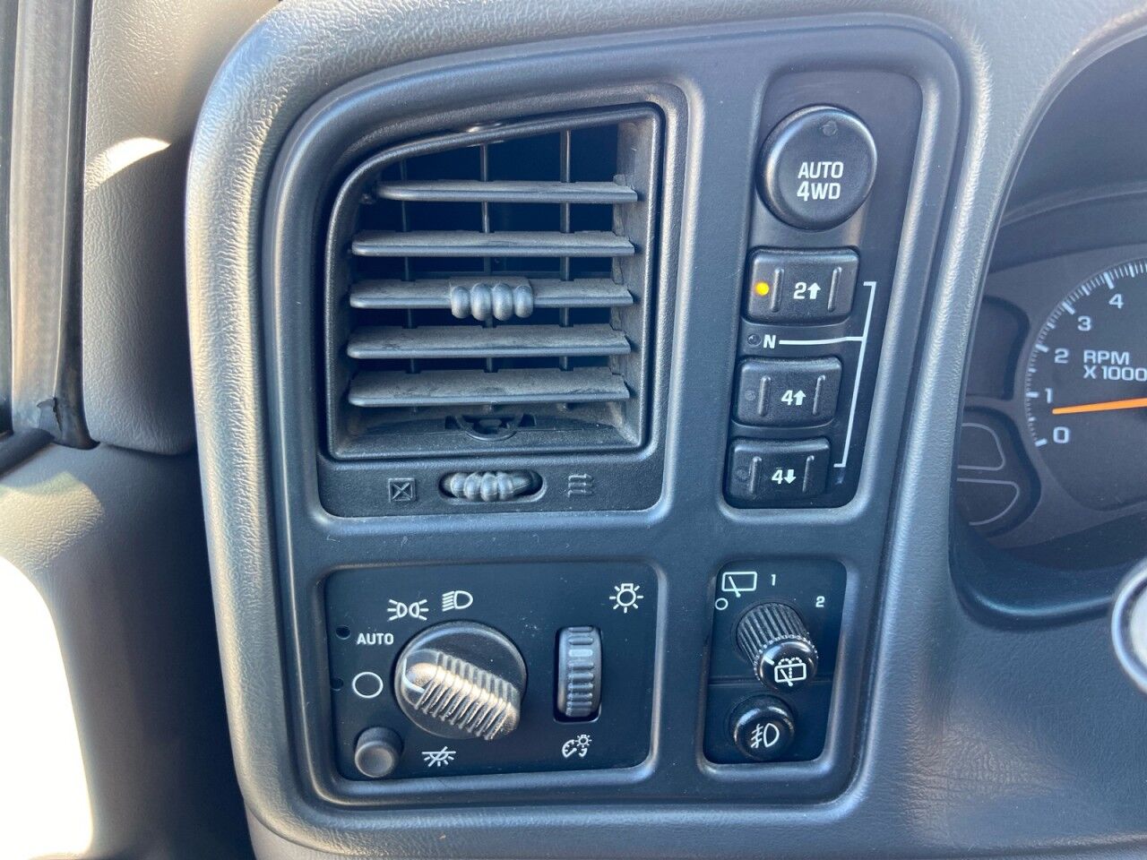 2003 GMC YUKON SLT High Level AB