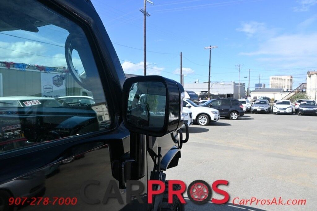 2003 HUMMER H2 - 6.0L V8 - Automatic - All Wheel Drive - Power Heated Front Leather Seats - 2nd Row Heated Seats - Keyless Entry - Sunroof - Tow Package Anchorage AK