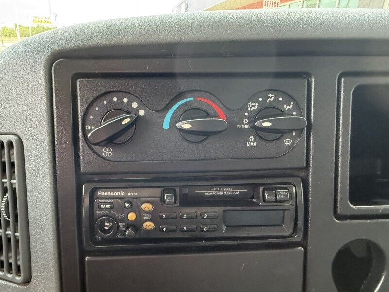 2003 International 430 24' Box Truck Collinsville OK