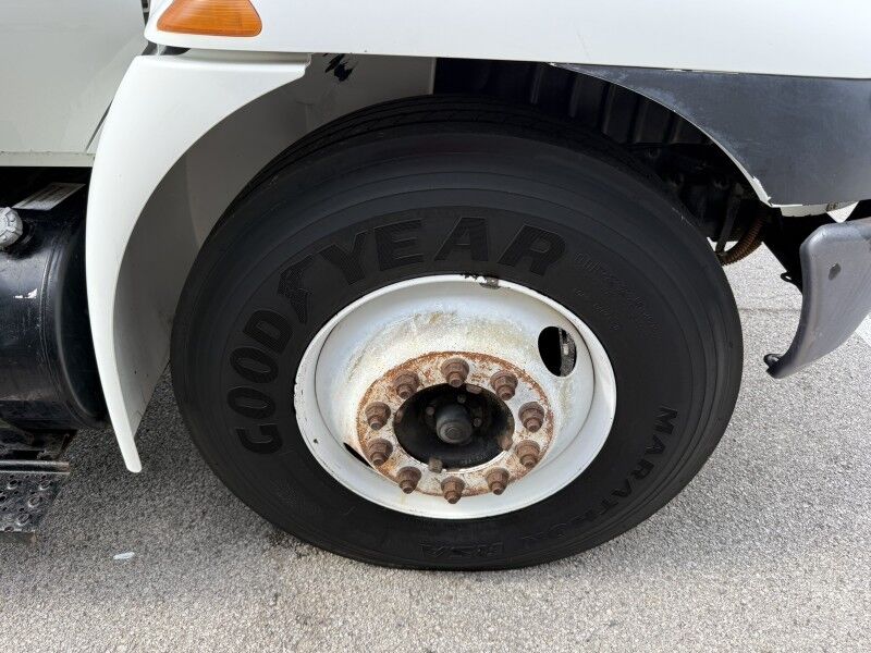 2003 International 430 24' Box Truck Collinsville OK