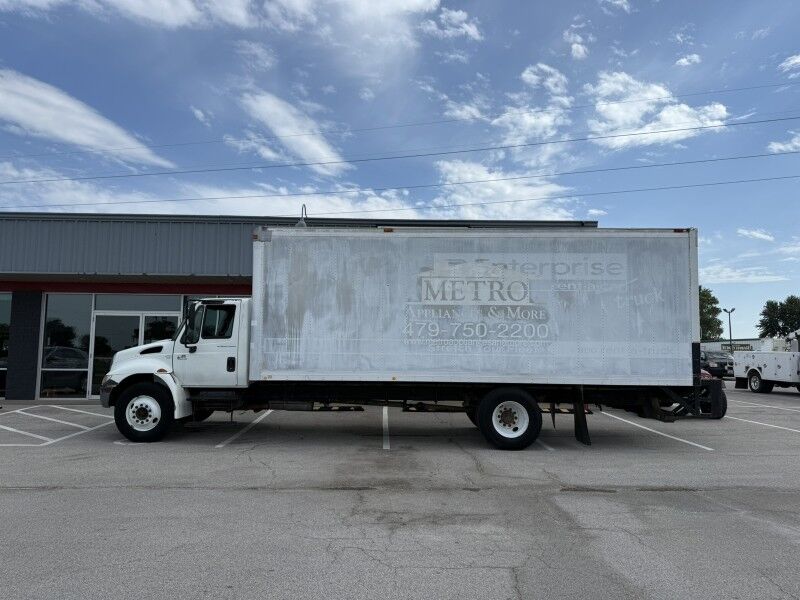 2003 International 430 Box Truck Collinsville OK
