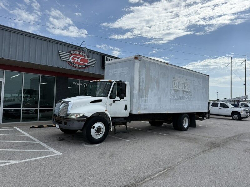 2003 International 430 Box Truck Collinsville OK