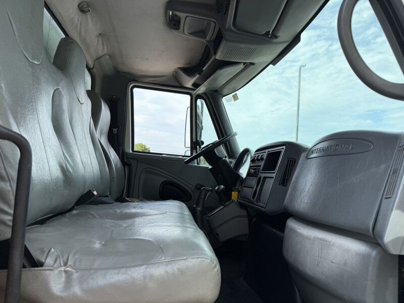 2003 International 430 Box Truck Collinsville OK