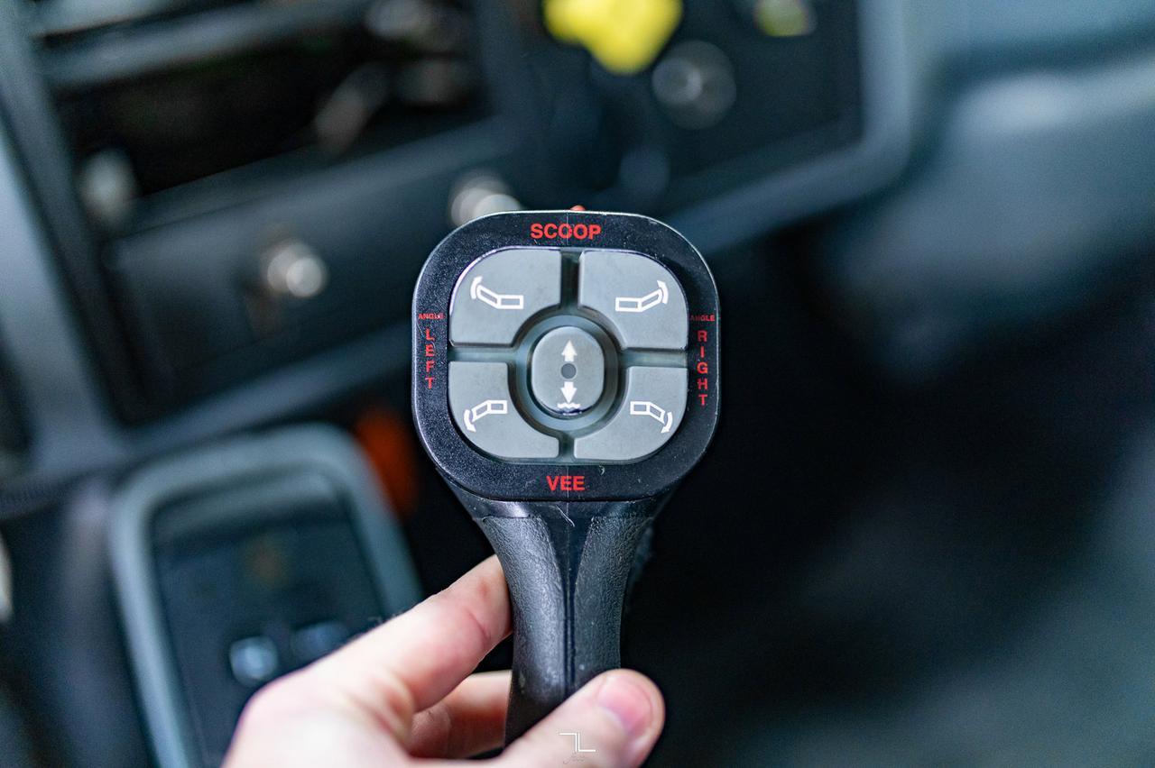 2003 International 7400 S/A Day Cab Dump Plow Diesel Red Deer AB