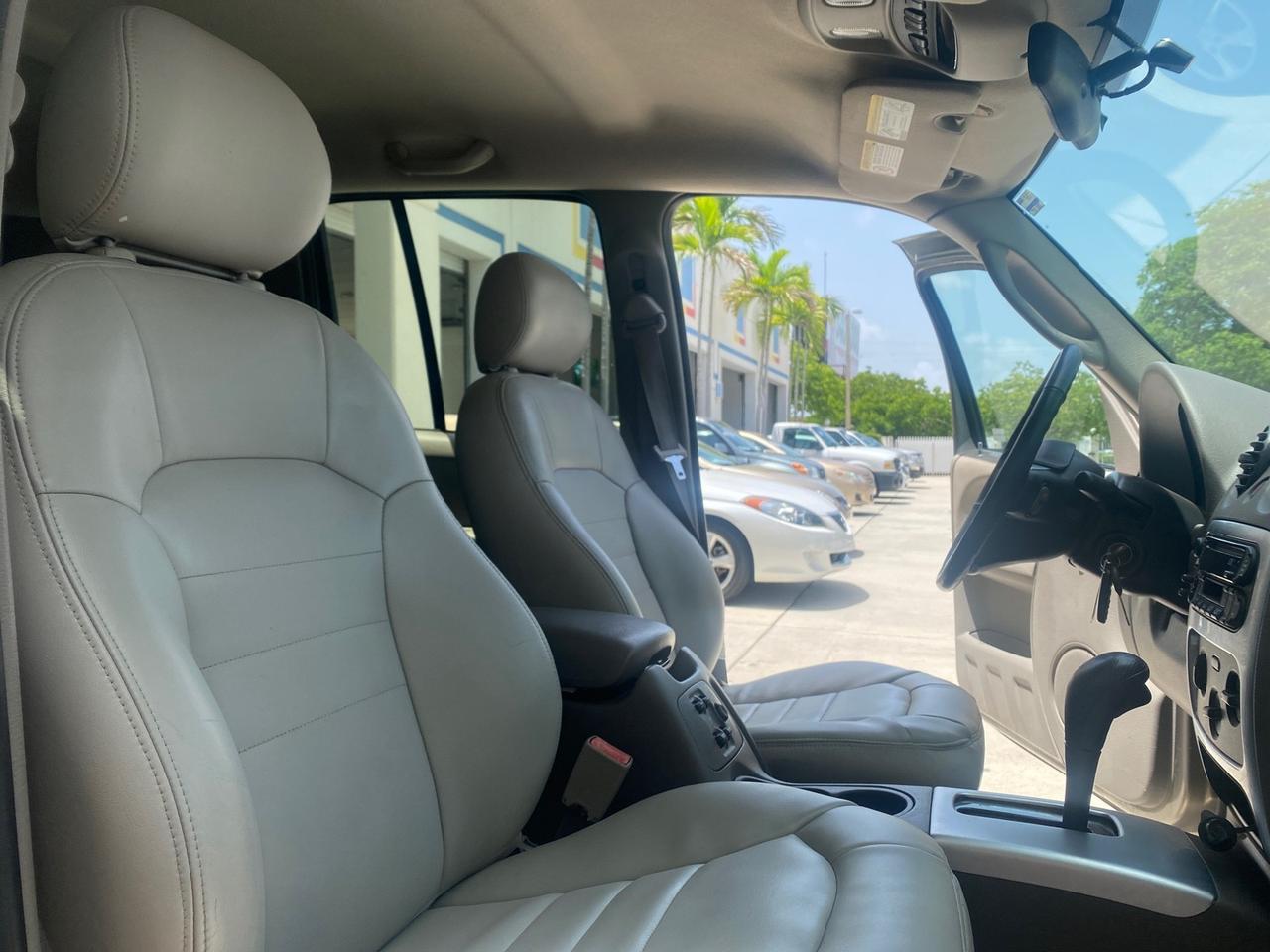 2003 Jeep Liberty Limited 1 OWNER LOW MILES 71,151 Pompano Beach FL