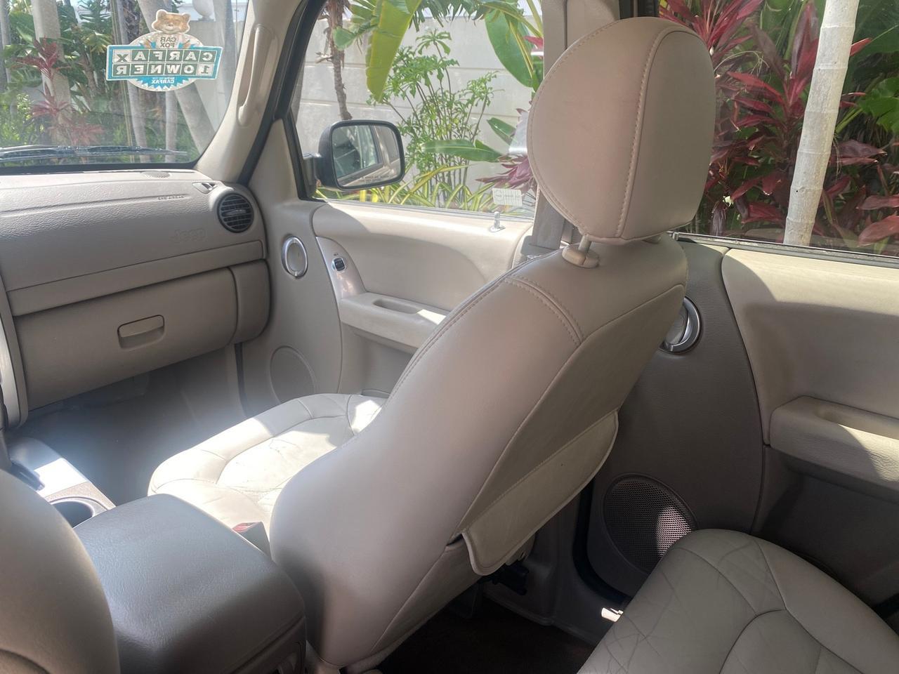 2003 Jeep Liberty Limited 1 OWNER LOW MILES 71,151 Pompano Beach FL