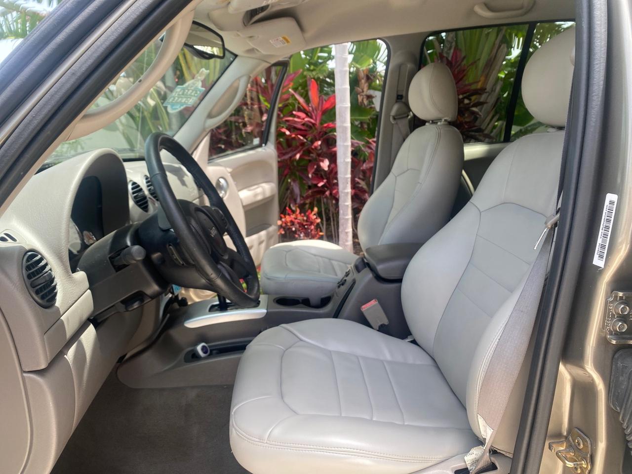 2003 Jeep Liberty Limited 1 OWNER LOW MILES 71,151 Pompano Beach FL