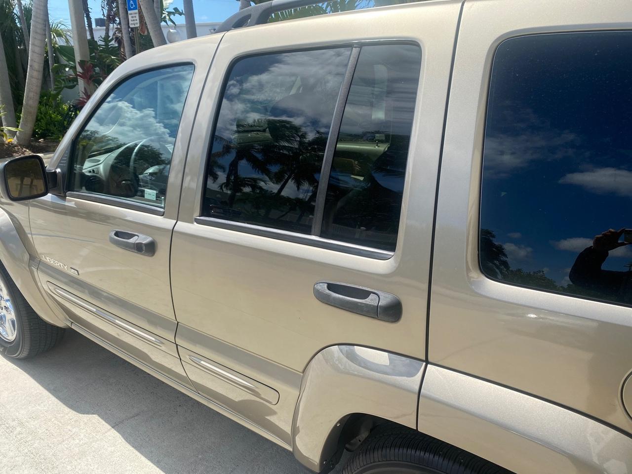 2003 Jeep Liberty Limited 1 OWNER LOW MILES 71,151 Pompano Beach FL