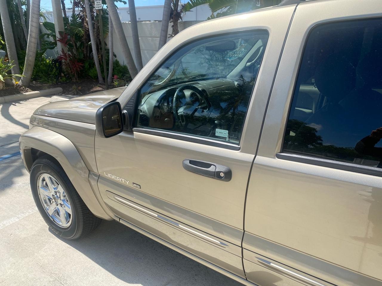 2003 Jeep Liberty Limited 1 OWNER LOW MILES 71,151 Pompano Beach FL
