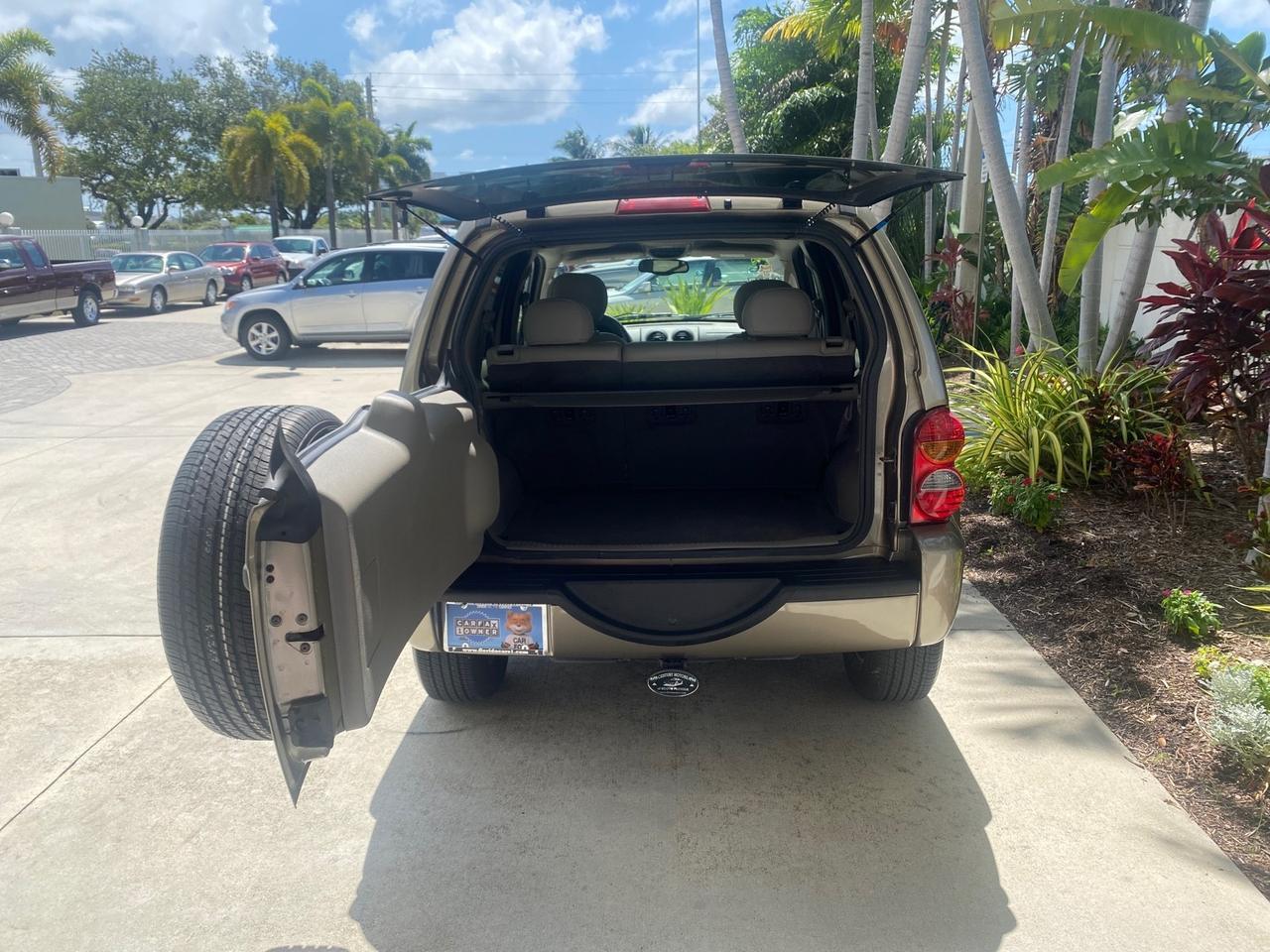 2003 Jeep Liberty Limited 1 OWNER LOW MILES 71,151 Pompano Beach FL