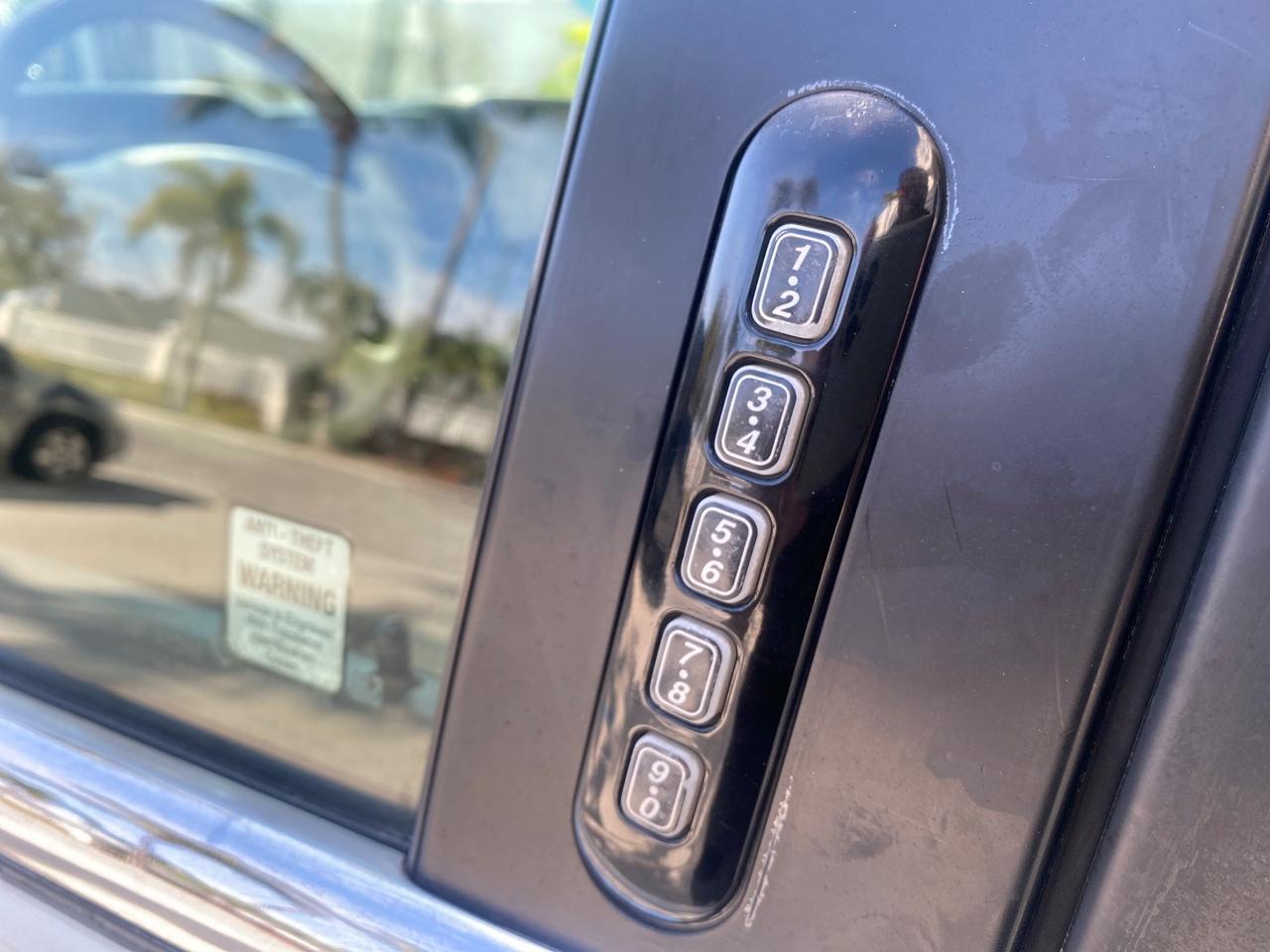 2003 Lincoln Aviator Premium 4WD SUNROOF Pompano Beach FL