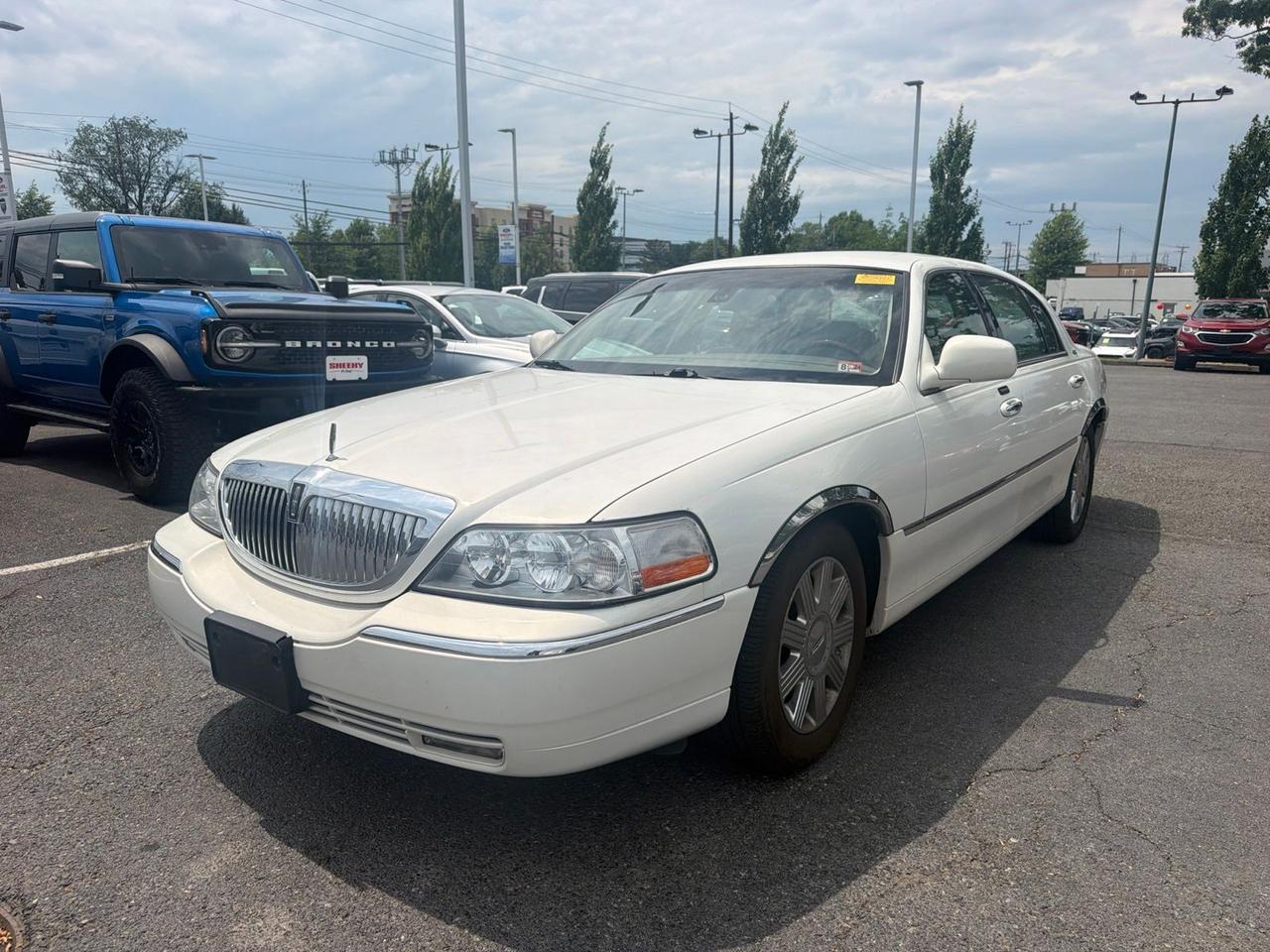2003 Lincoln Town Car Cartier Gaithersburg MD