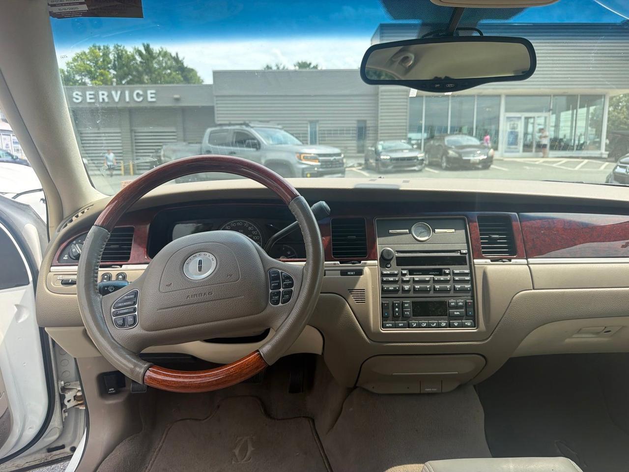 2003 Lincoln Town Car Cartier Gaithersburg MD
