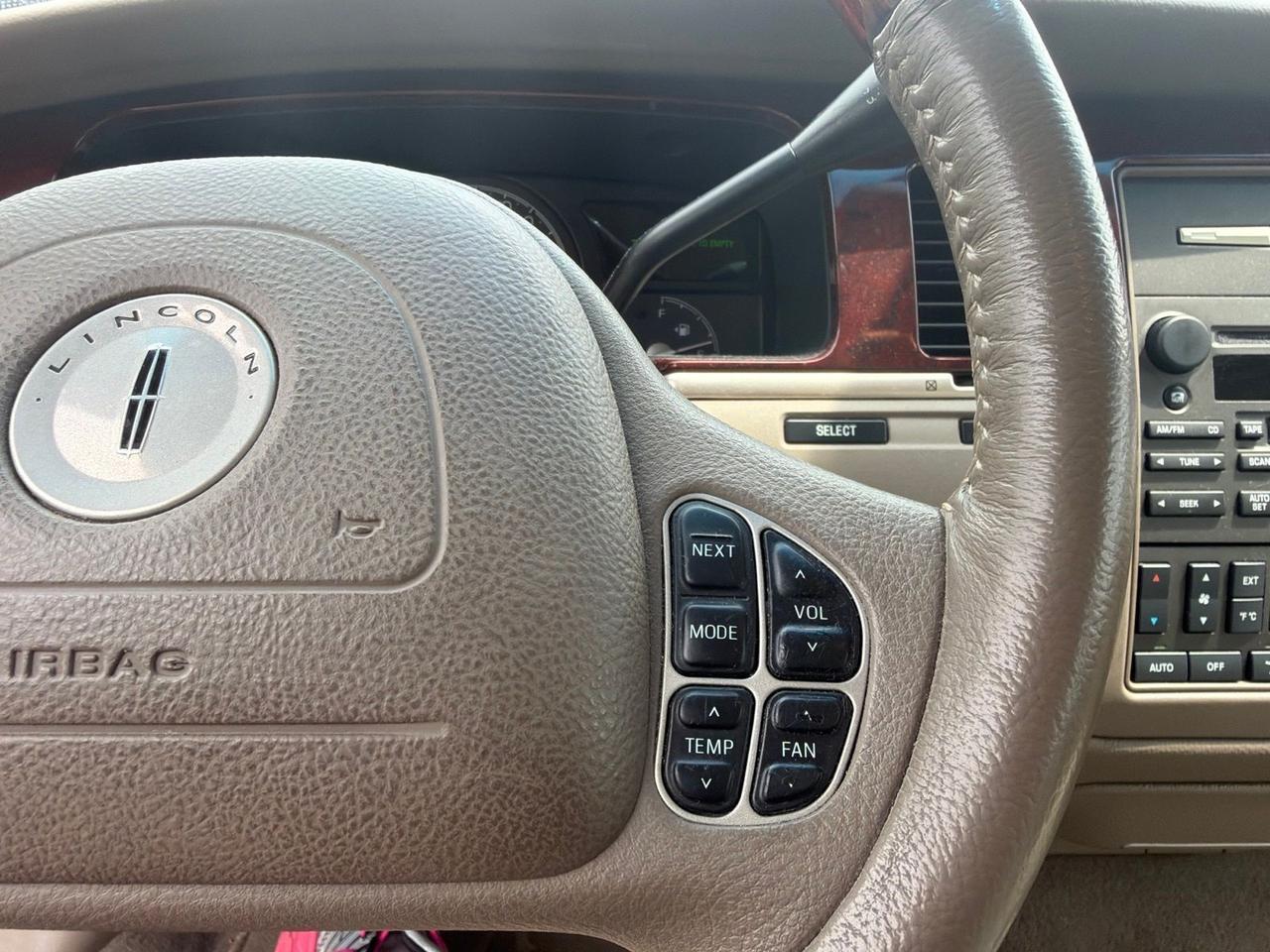 2003 Lincoln Town Car Cartier Gaithersburg MD