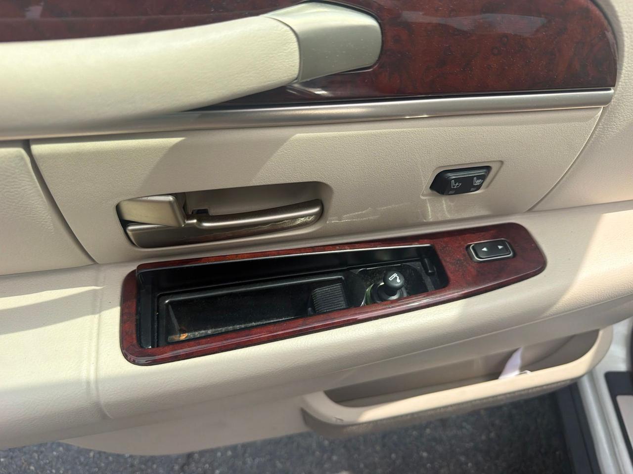 2003 Lincoln Town Car Cartier Gaithersburg MD
