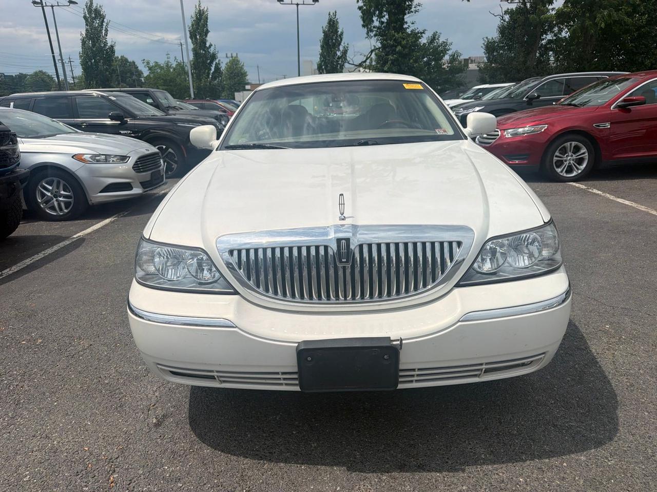 2003 Lincoln Town Car Cartier Gaithersburg MD