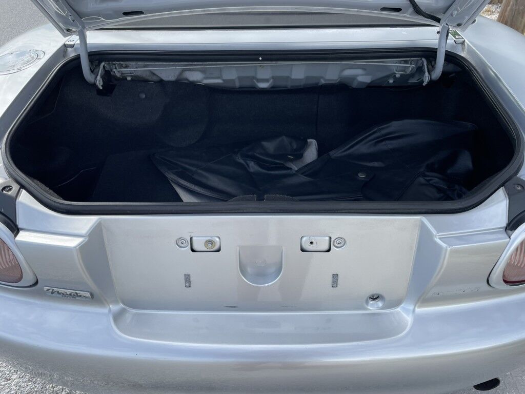 2003 Mazda MX-5 Miata NARDI TORINO STEERING WHEEL~TOP IN GREAT CONDITION~WELL MAINTAIN Sarasota FL