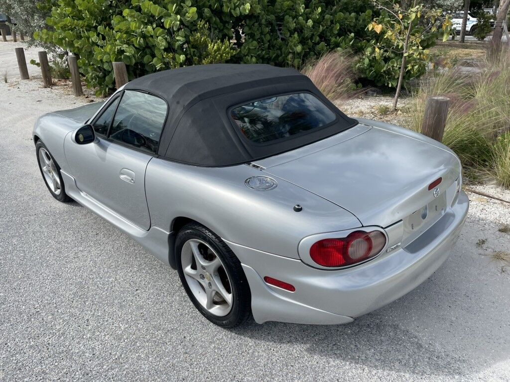 2003 Mazda MX-5 Miata NARDI TORINO STEERING WHEEL~TOP IN GREAT CONDITION~WELL MAINTAIN Sarasota FL