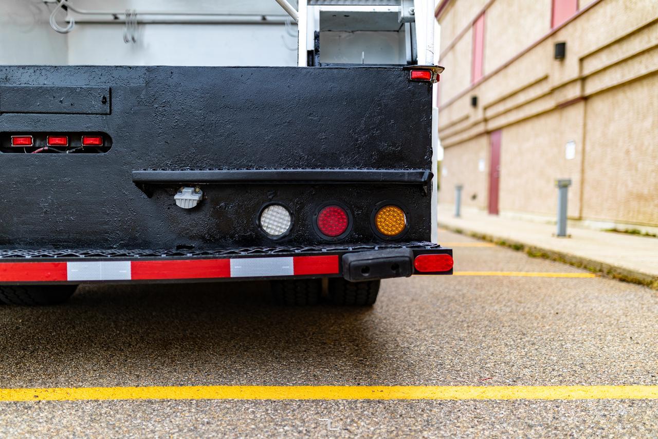 2003 Sterling Condor Lift Diesel Red Deer AB