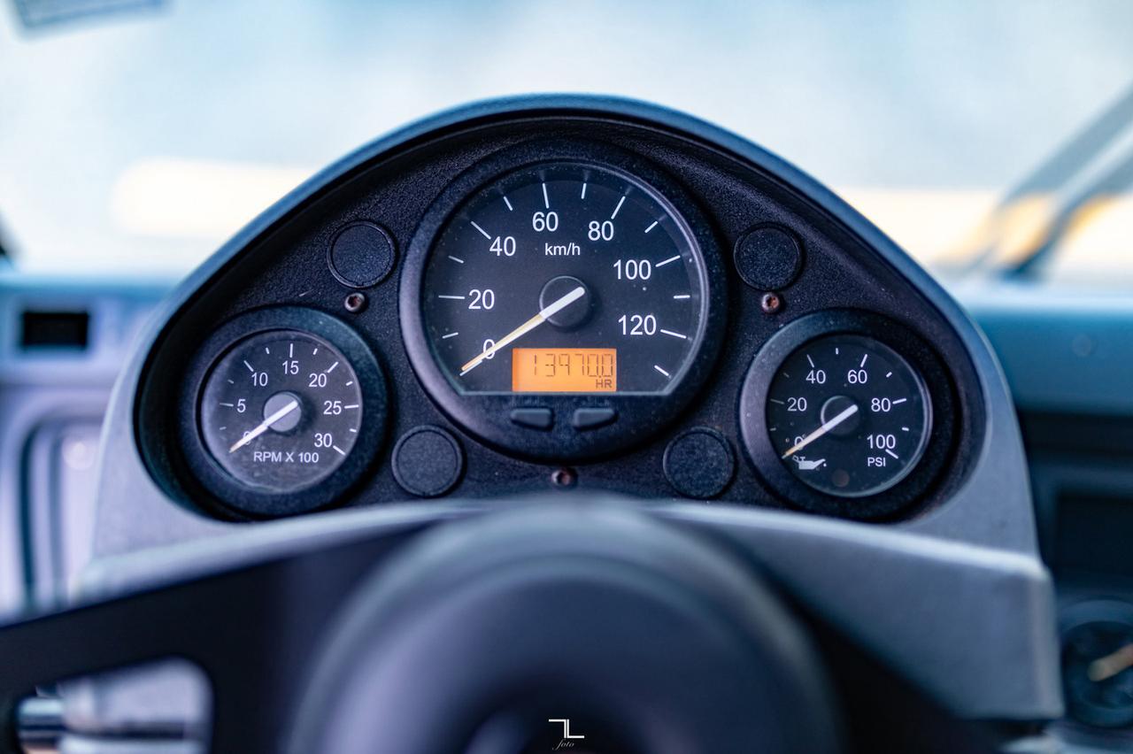 2003 Sterling Condor Lift Diesel Red Deer AB