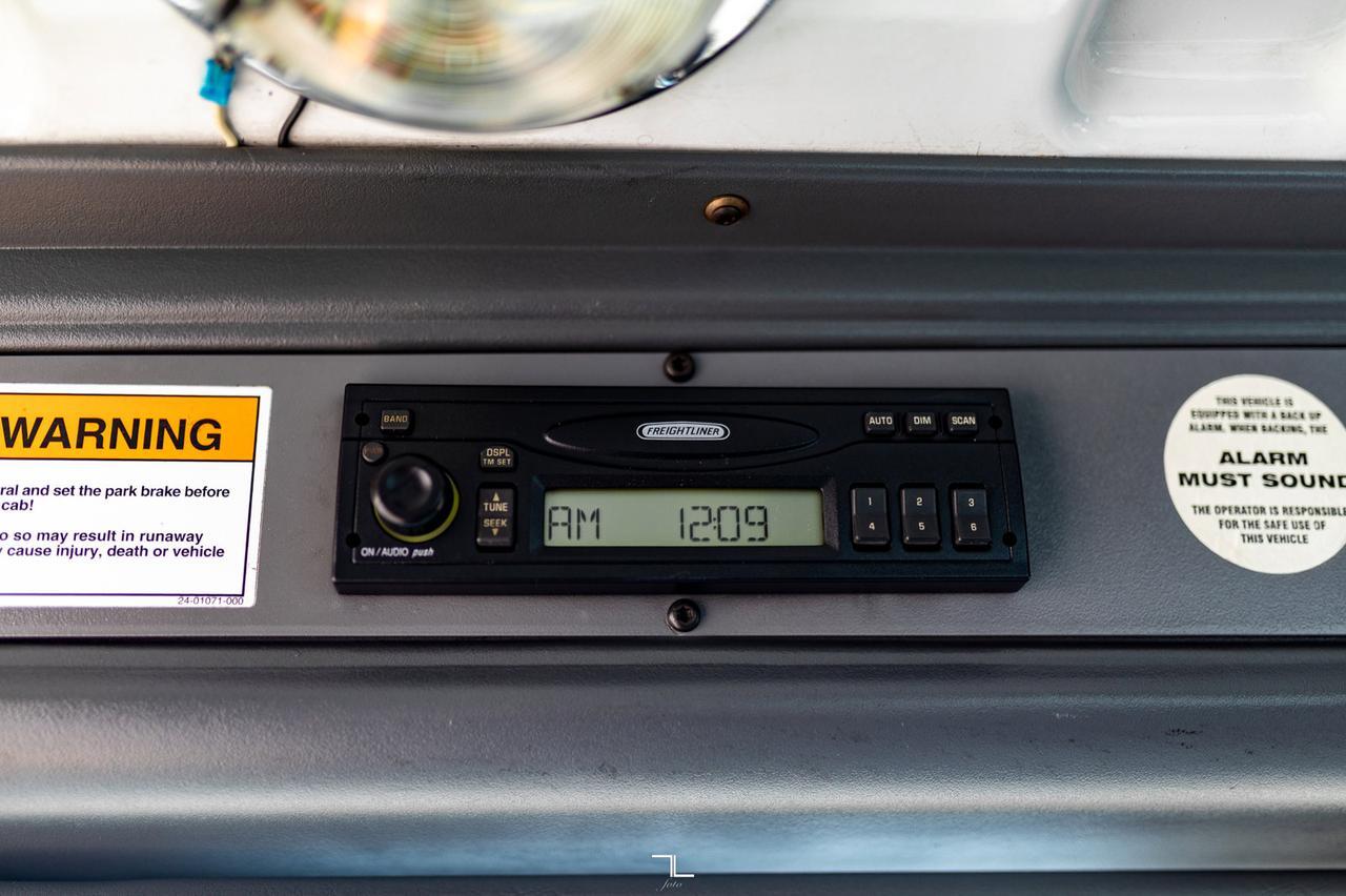 2003 Sterling Condor Lift Diesel Red Deer AB