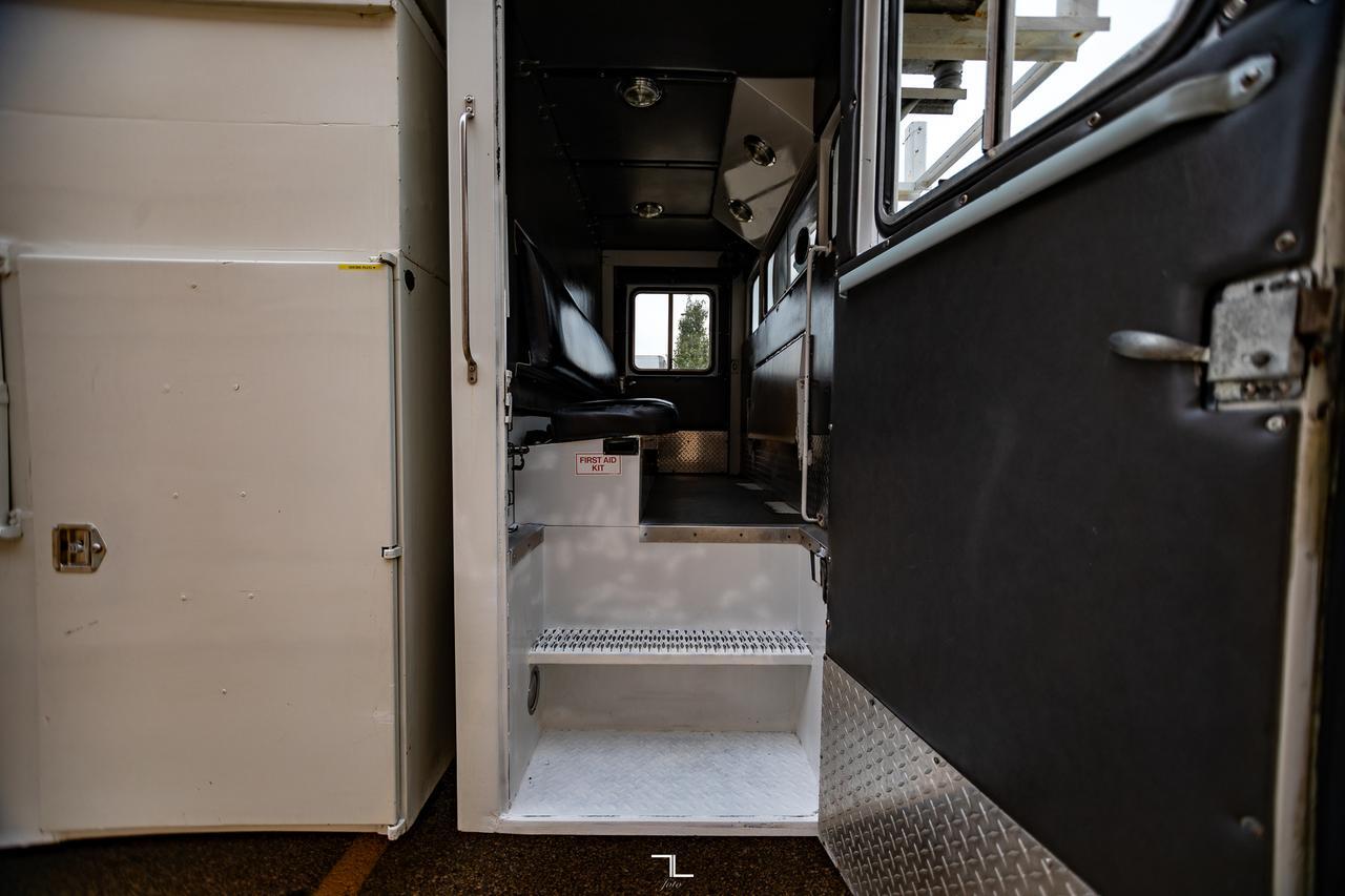 2003 Sterling Condor Lift Diesel Red Deer AB