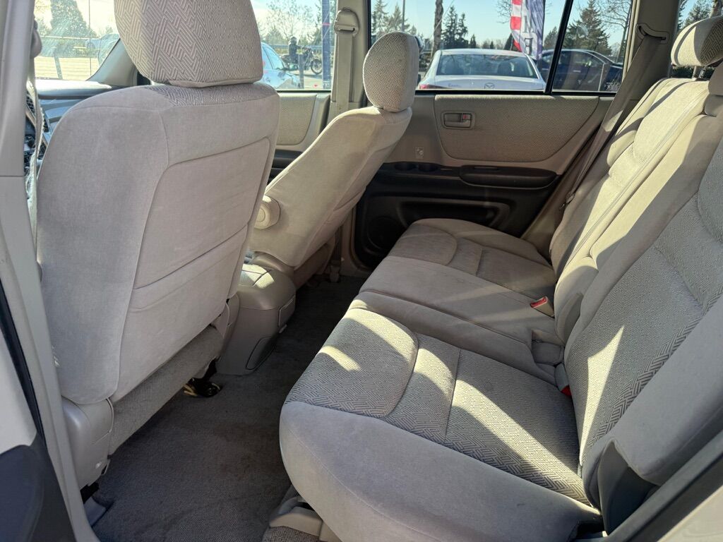 2003 TOYOTA HIGHLANDER BASE Des Moines WA