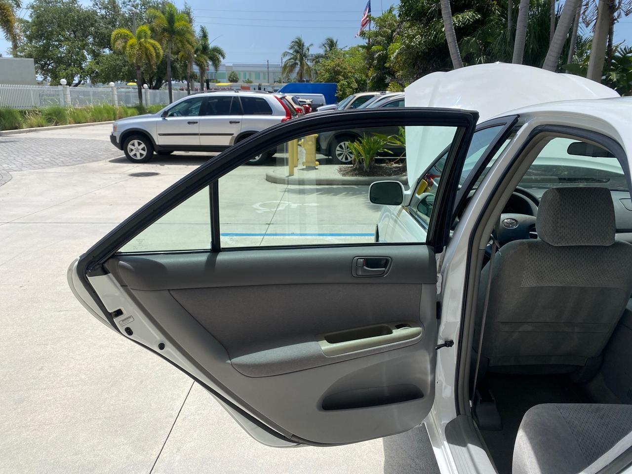 2003 Toyota Camry LE LOW MILES 61,005 Pompano Beach FL