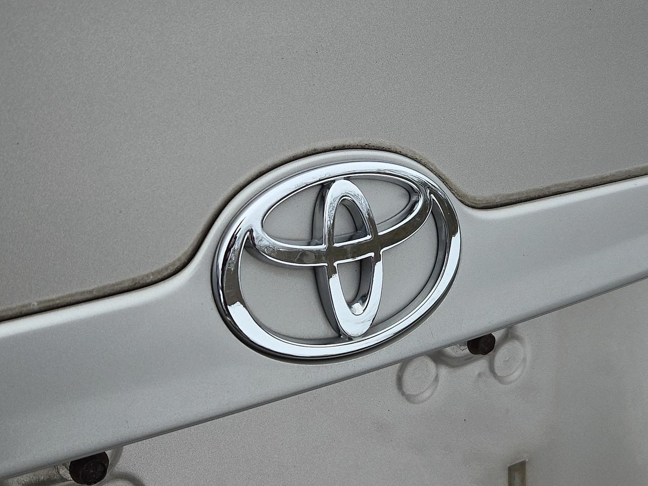 2003 Toyota Corolla LE