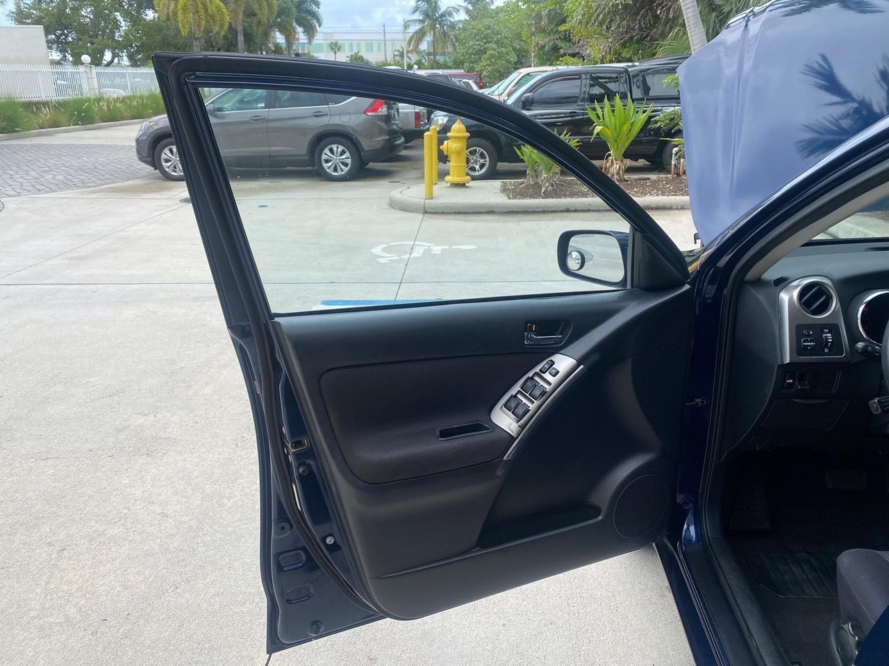 2003 Toyota Matrix 1 FL XR LOW MILES 56,787 1 OWNER Pompano Beach FL