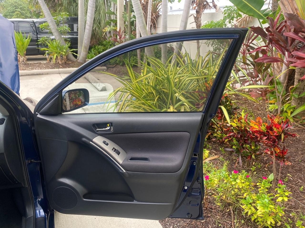 2003 Toyota Matrix 1 FL XR LOW MILES 56,787 1 OWNER Pompano Beach FL