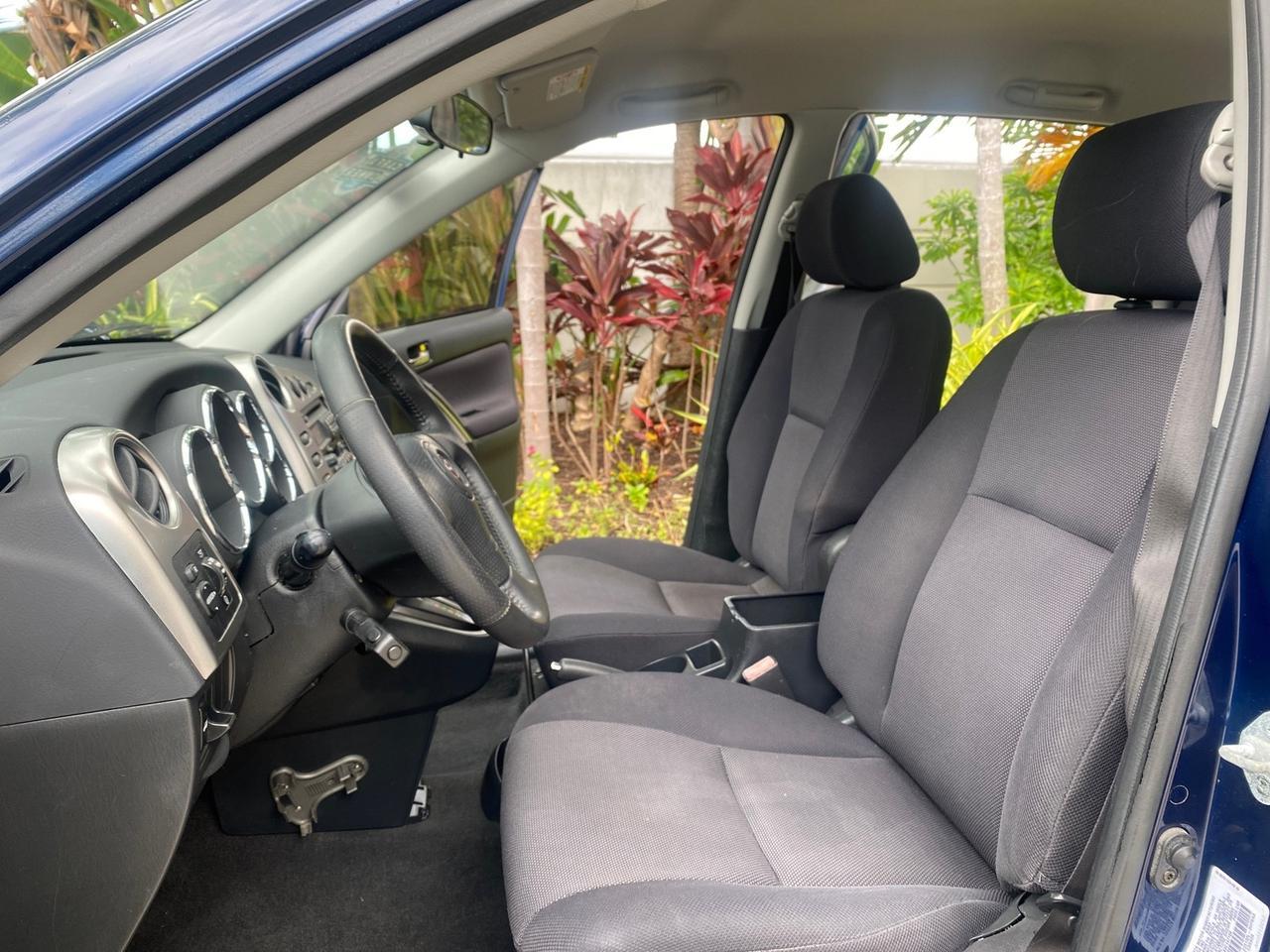 2003 Toyota Matrix 1 FL XR LOW MILES 56,787 1 OWNER Pompano Beach FL
