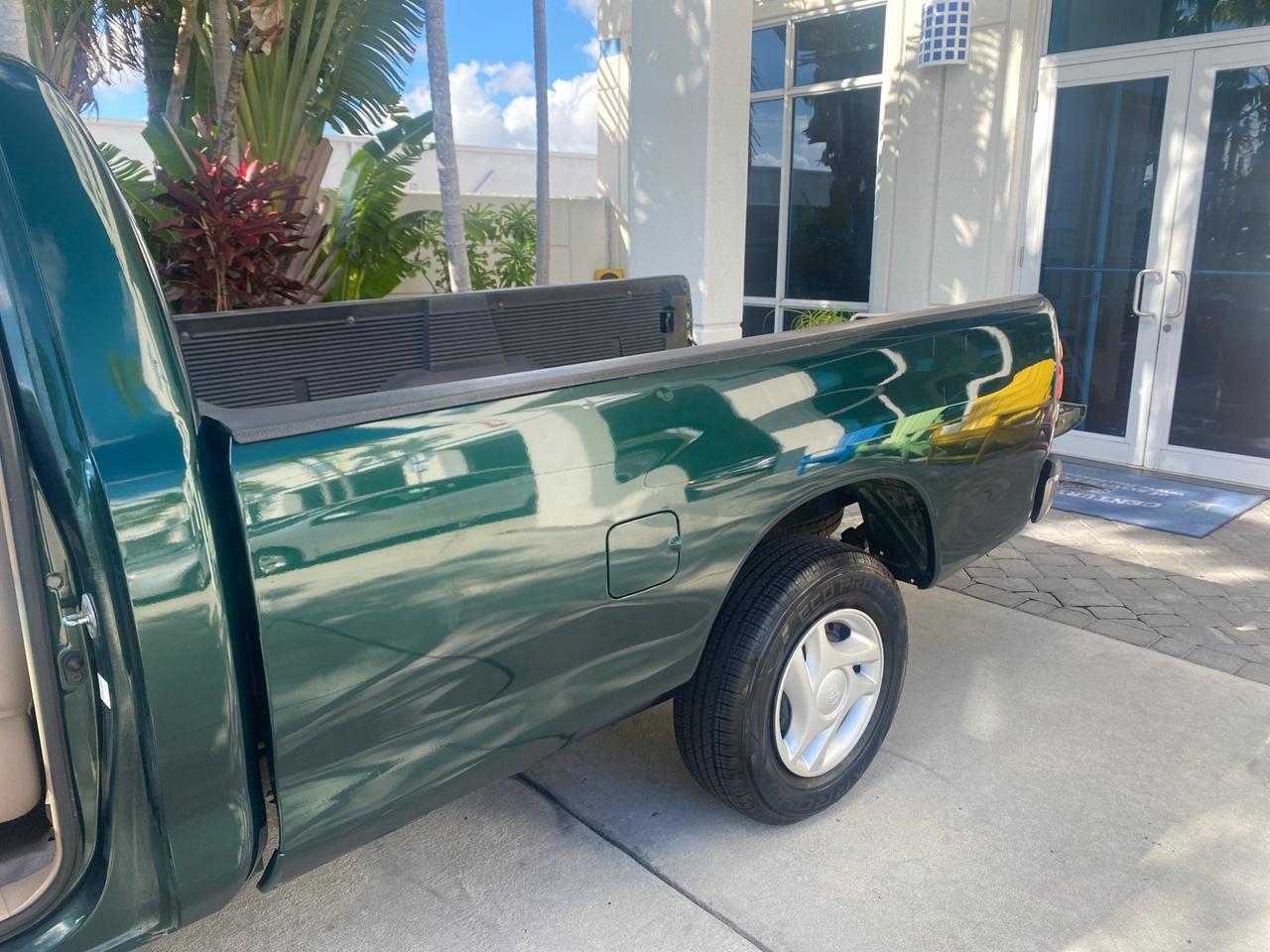 2003 Toyota Tundra LOW MILES 65,744 1 OWNER FL Pompano Beach FL