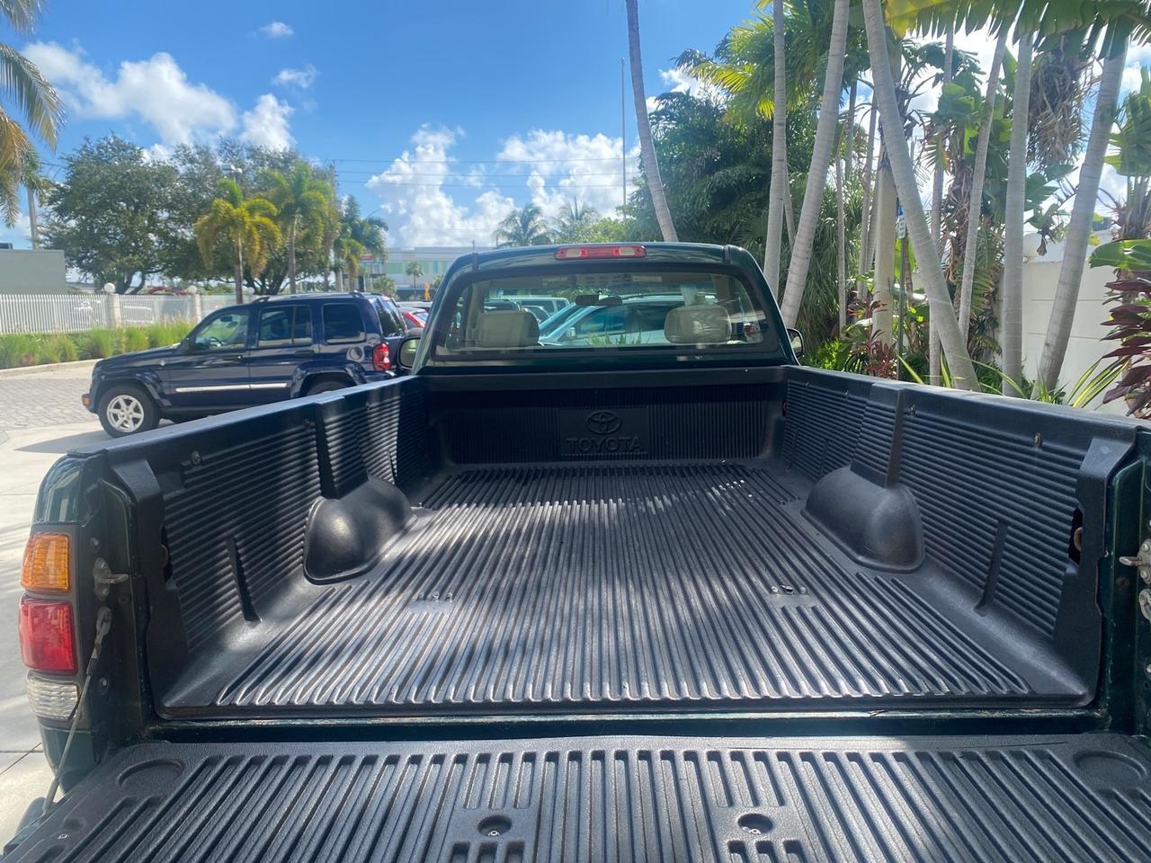 2003 Toyota Tundra LOW MILES 65,744 1 OWNER FL Pompano Beach FL