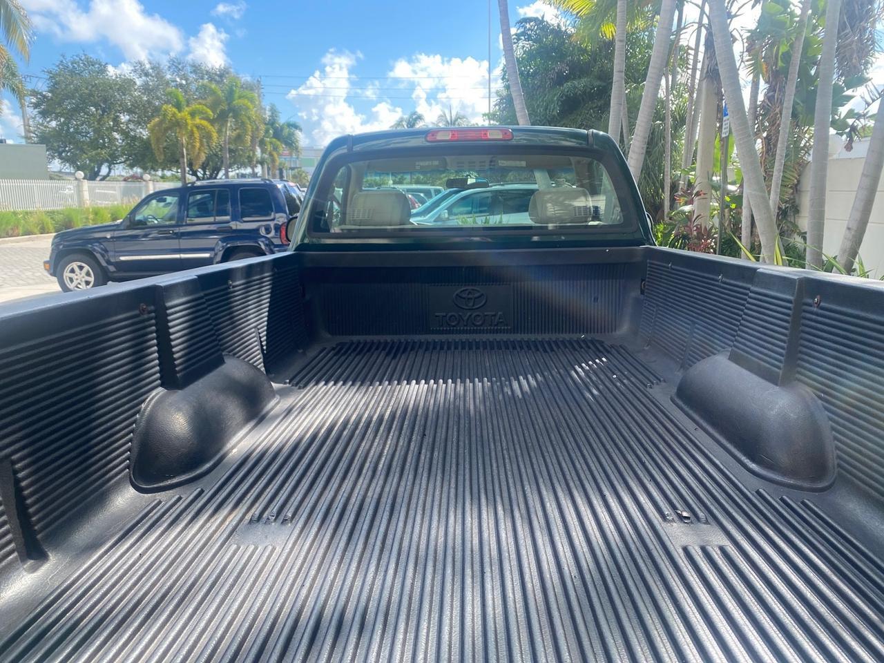 2003 Toyota Tundra LOW MILES 65,744 1 OWNER FL Pompano Beach FL