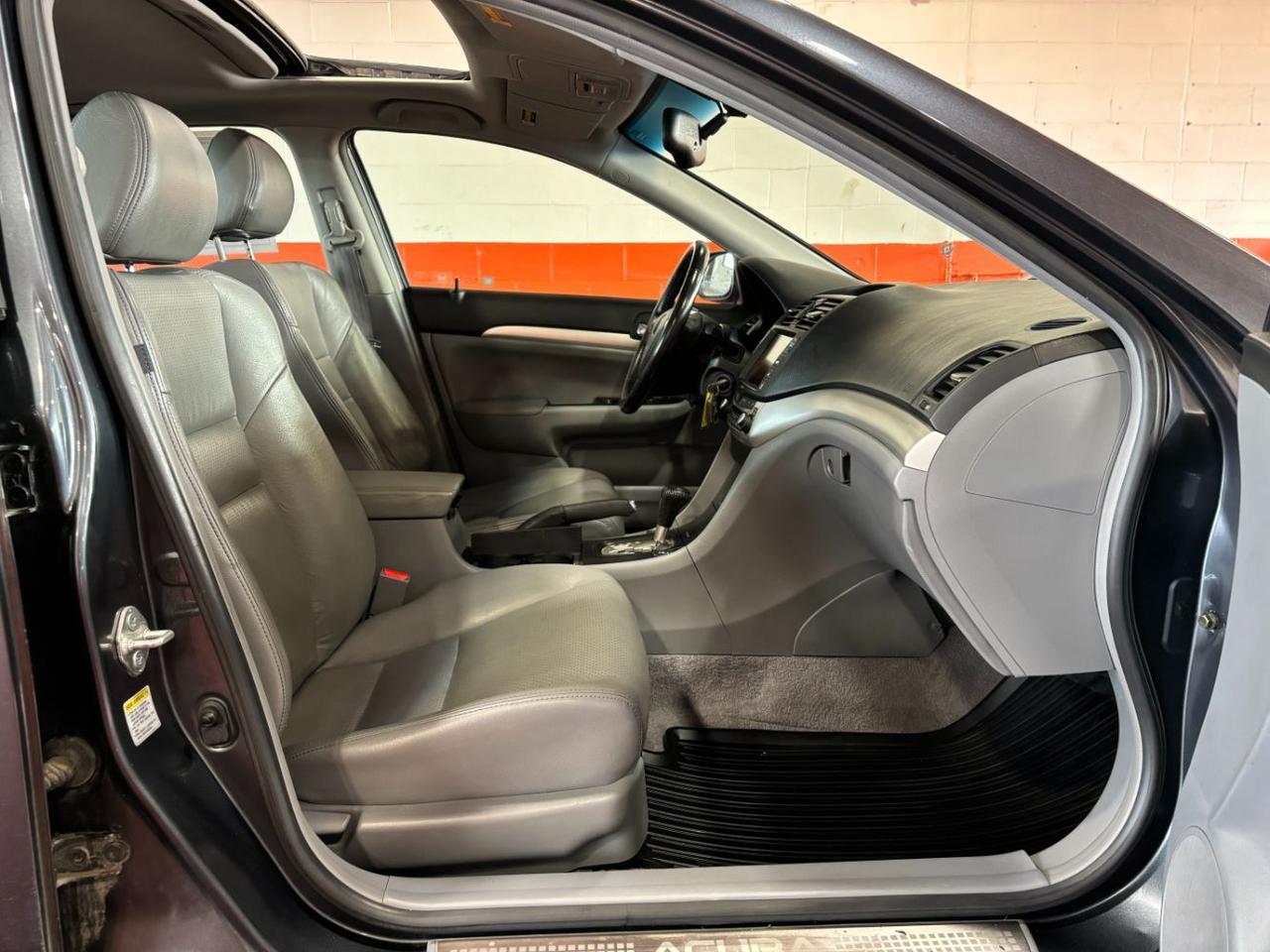 2004 Acura TSX Base Franklin OH