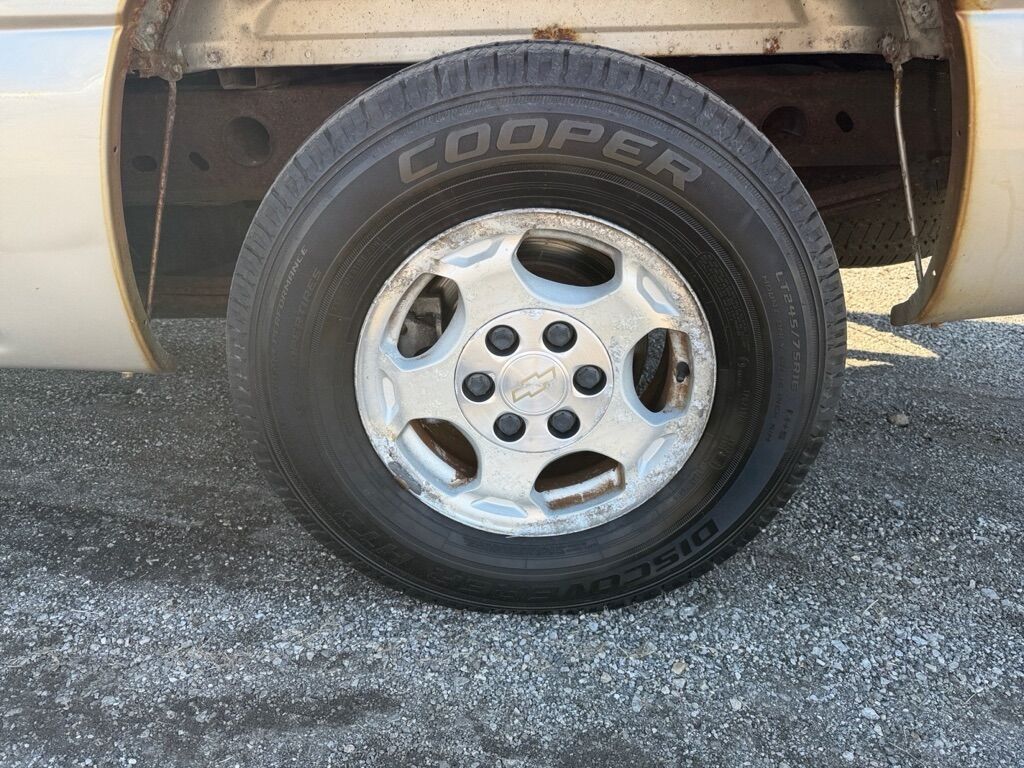 2004 CHEVROLET SILVERADO 1500 Toledo OH