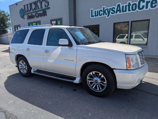 2004 Cadillac Escalade Standard