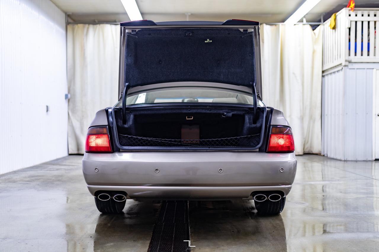 2004 Cadillac Seville SLS Leather Red Deer AB