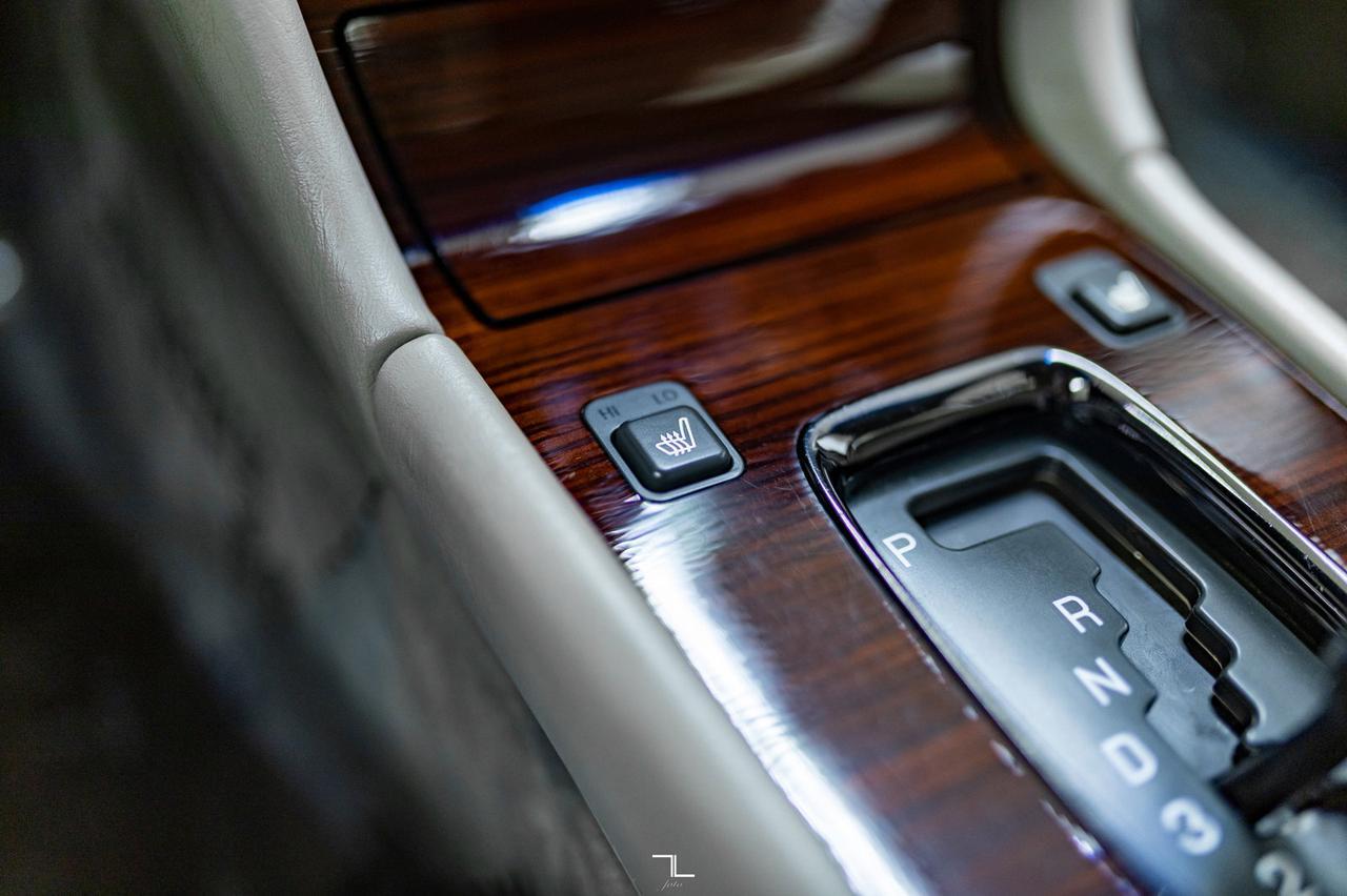 2004 Cadillac Seville SLS Leather Red Deer AB