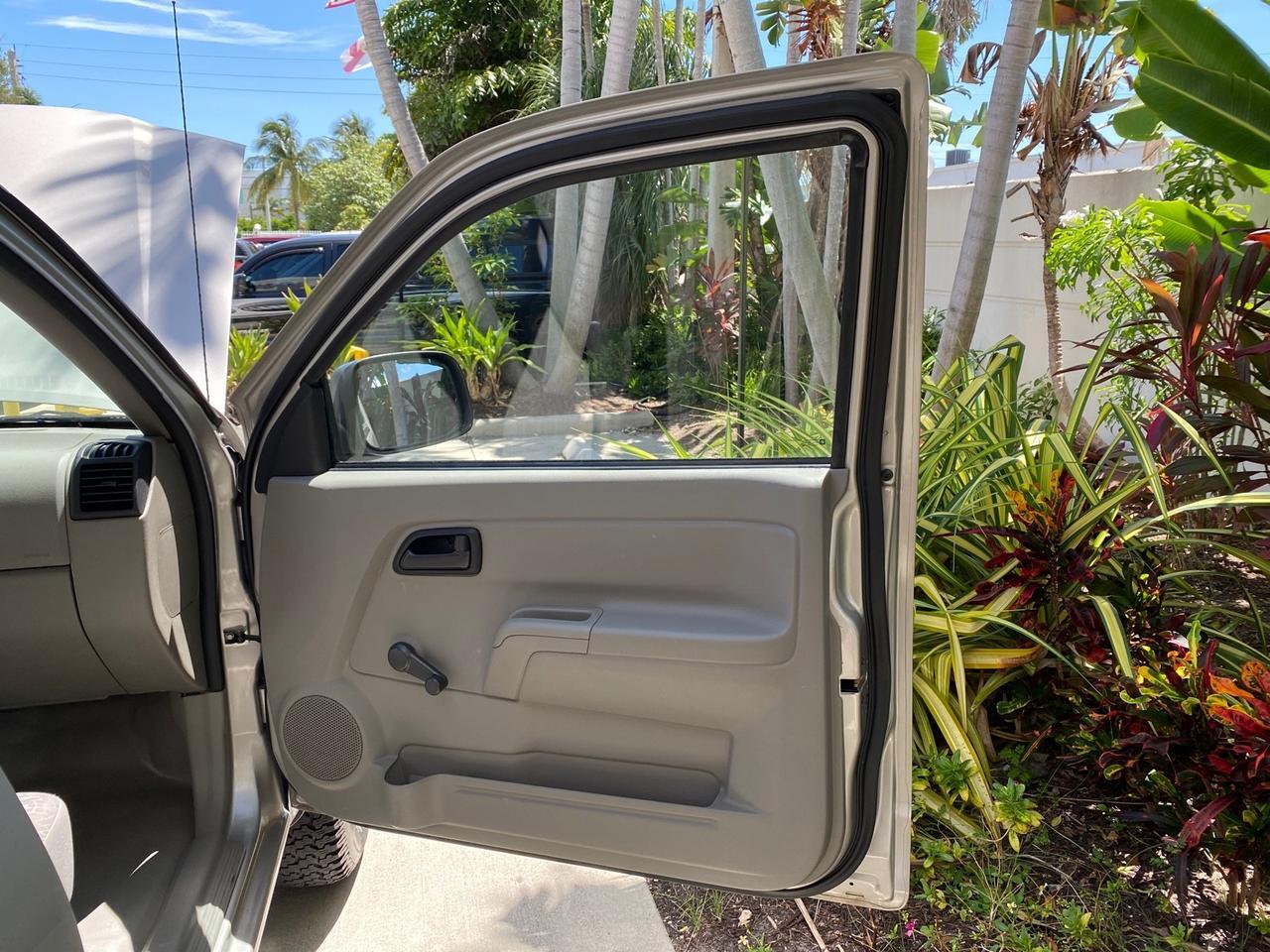 2004 Chevrolet Colorado LS Z85 LOW MILES 37,582 4WD Pompano Beach FL