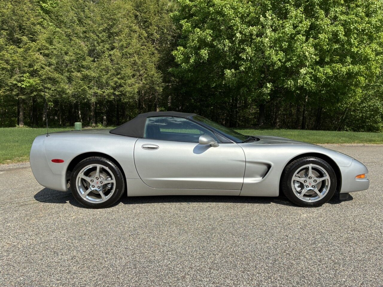 2004 Chevrolet Corvette Charlton MA