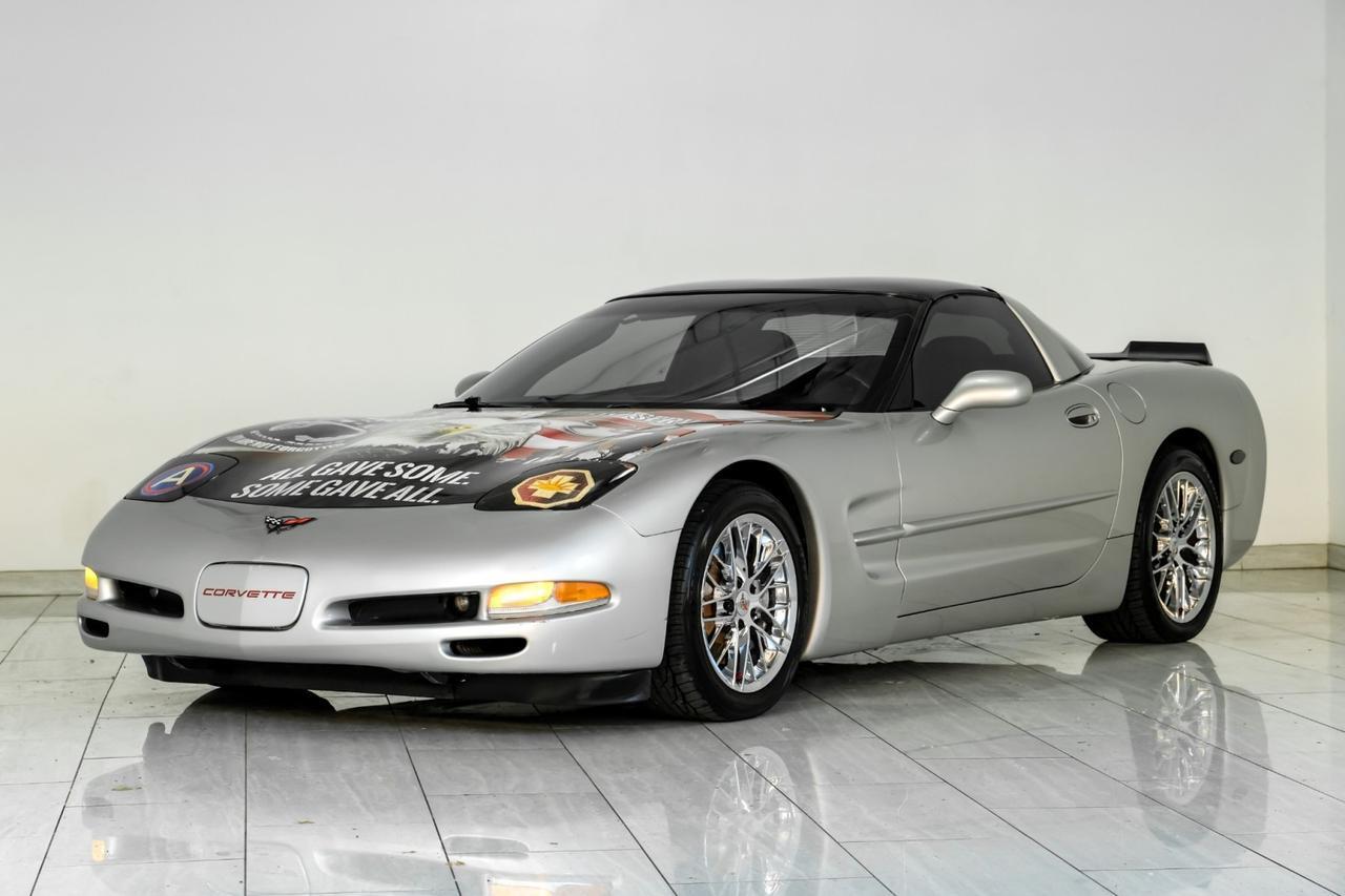 2004 Chevrolet Corvette AUTOMATIC HEADUP DISPLAY LEATHER SEATS BOSE SOUND POWER SEATS CRUISE CONTROL Carrollton TX