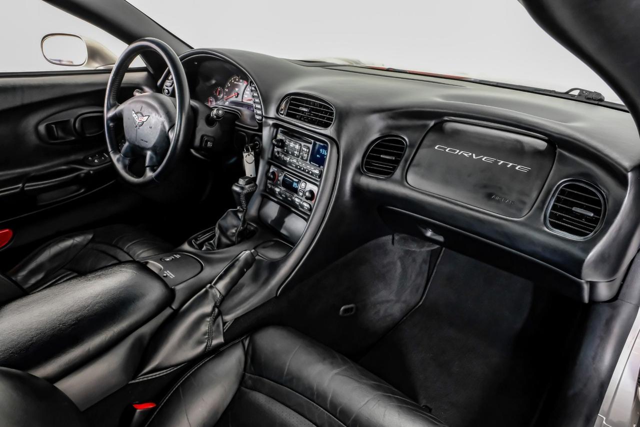 2004 Chevrolet Corvette AUTOMATIC HEADUP DISPLAY LEATHER SEATS BOSE SOUND POWER SEATS CRUISE CONTROL Carrollton TX