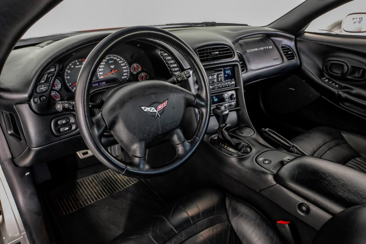 2004 Chevrolet Corvette AUTOMATIC HEADUP DISPLAY LEATHER SEATS BOSE SOUND POWER SEATS CRUISE CONTROL Carrollton TX