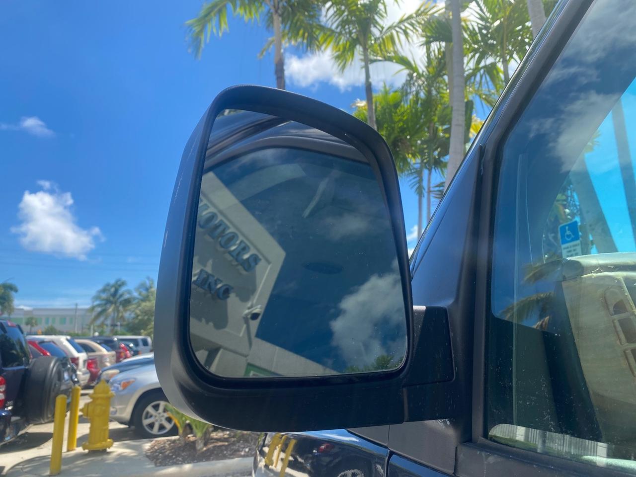 2004 Chevrolet Express HANDICAP LIFT 1 OWNER FLORIDA HIGH TOP CONV VAN Pompano Beach FL