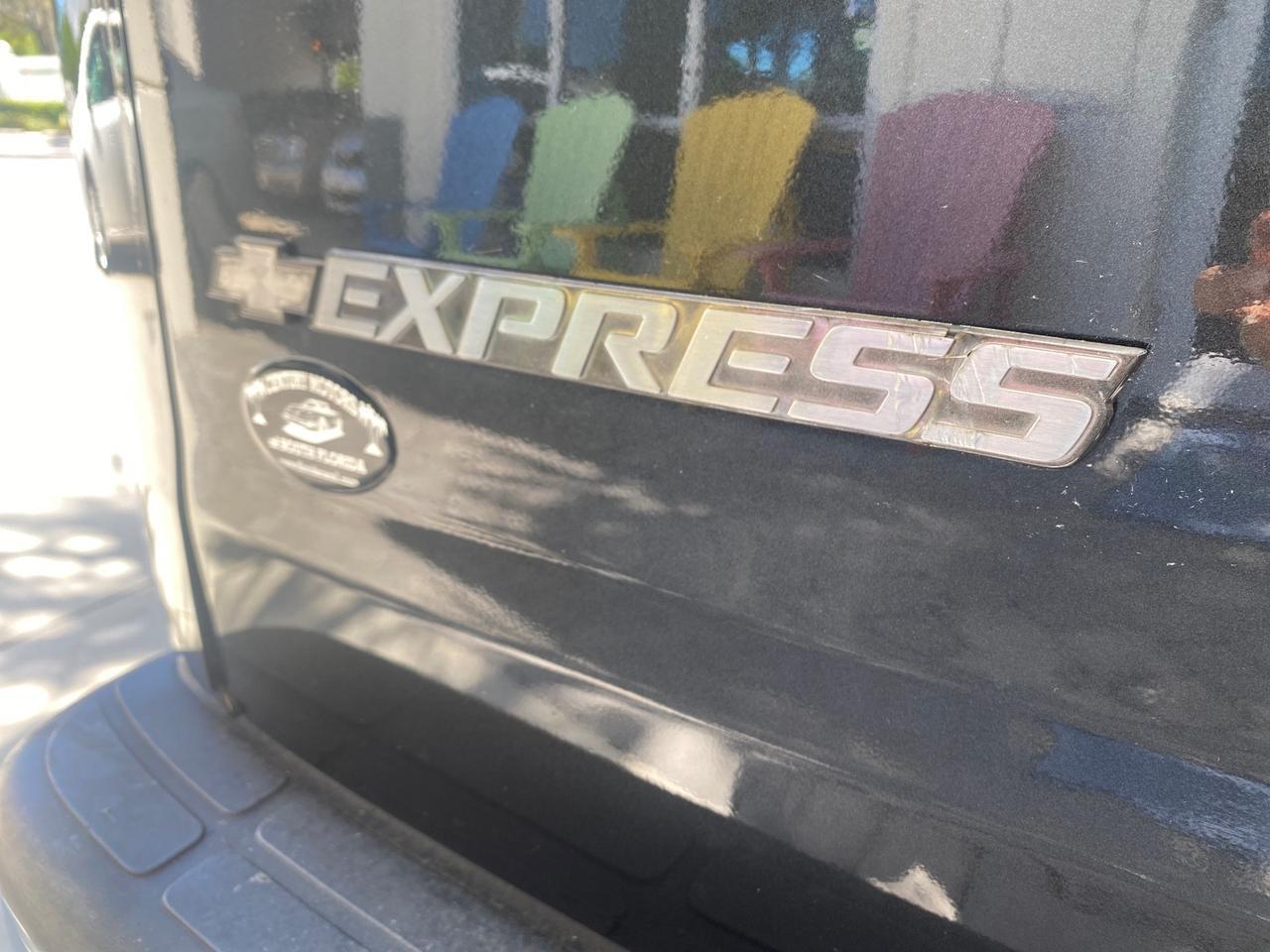 2004 Chevrolet Express HANDICAP LIFT 1 OWNER FLORIDA HIGH TOP CONV VAN Pompano Beach FL